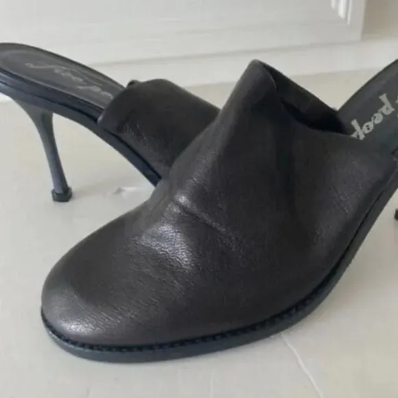 Free People Leila Slip On Stiletto Heeled Slouchy Mule Black Women Size 8.5 NWOT